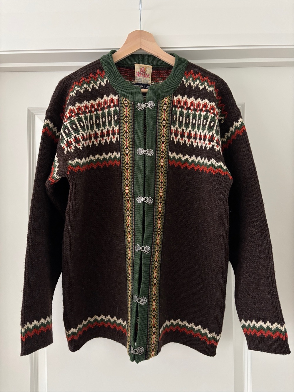 Norwegian Nesjar men’s 100% wool cardigan